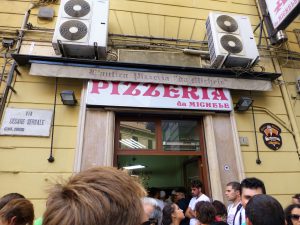 Best Pizza Ever!! L'Antica Pizzeria Da Michele in Napoli - Italy - Safe ...