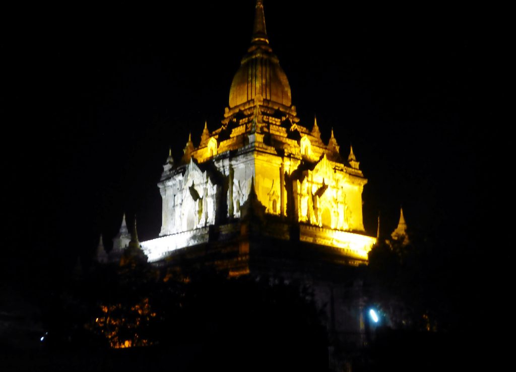 Bagan - Myanmar Wat een magische plek!!