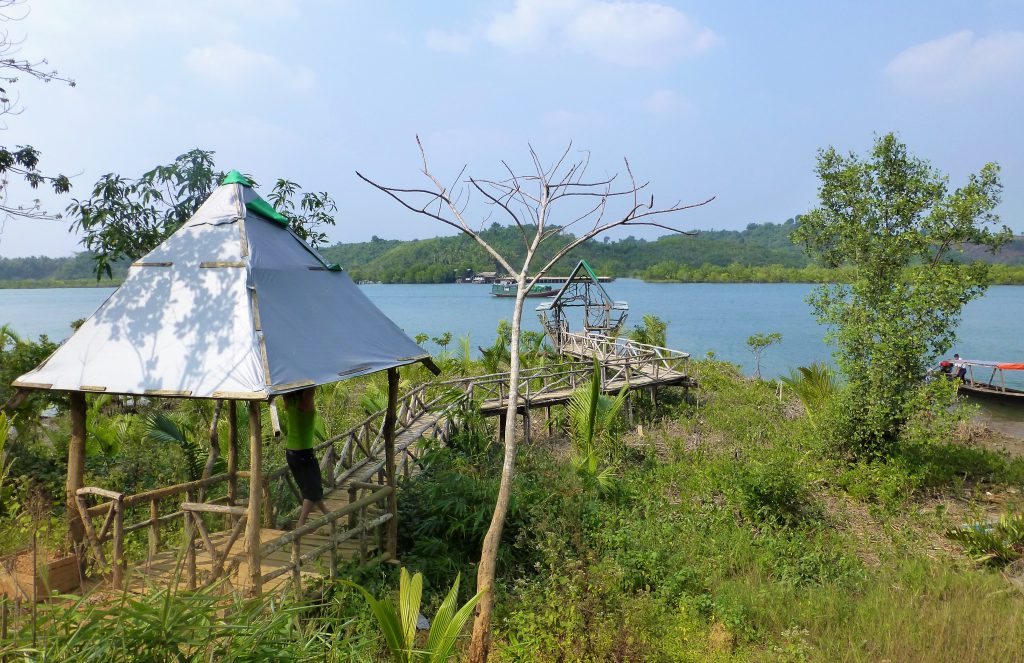 Vissersdorp bezoeken nabij Chaung Thar - Myanmar