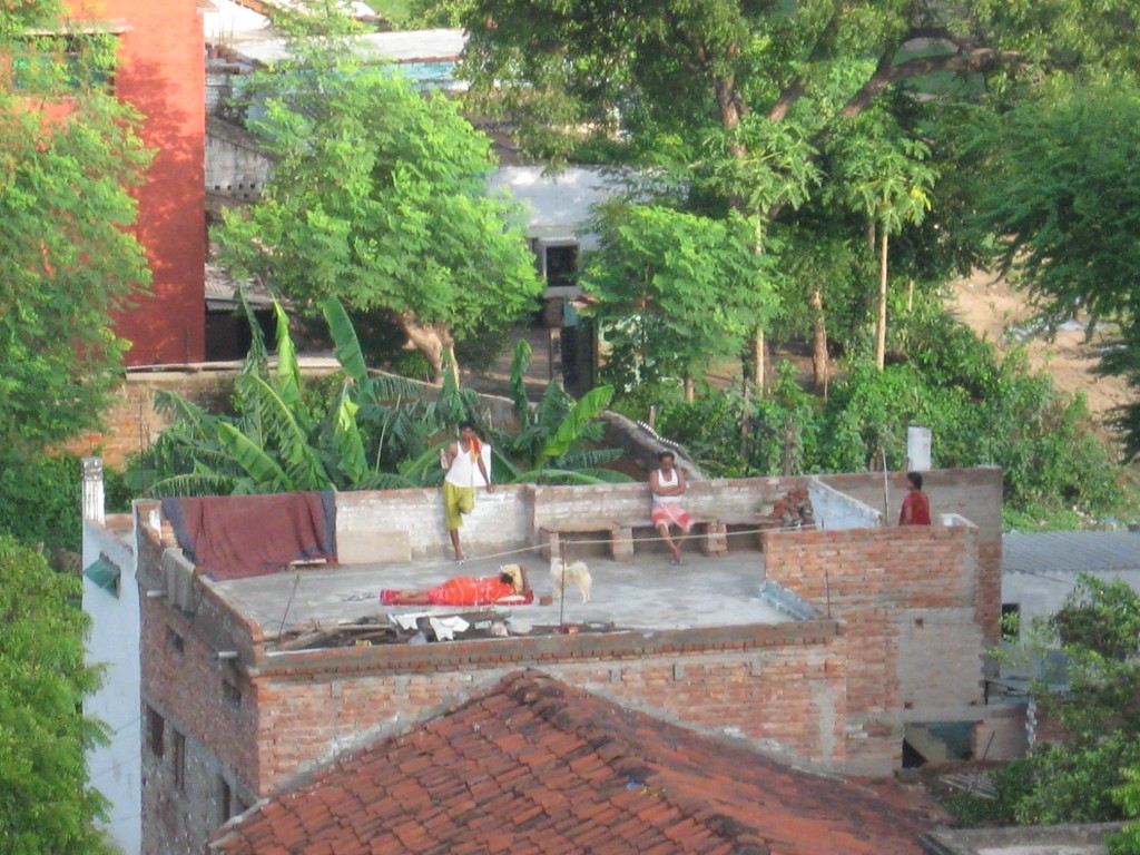 Zonsverduistering bij de Ganges, Varanasi - India (22-07-2009)