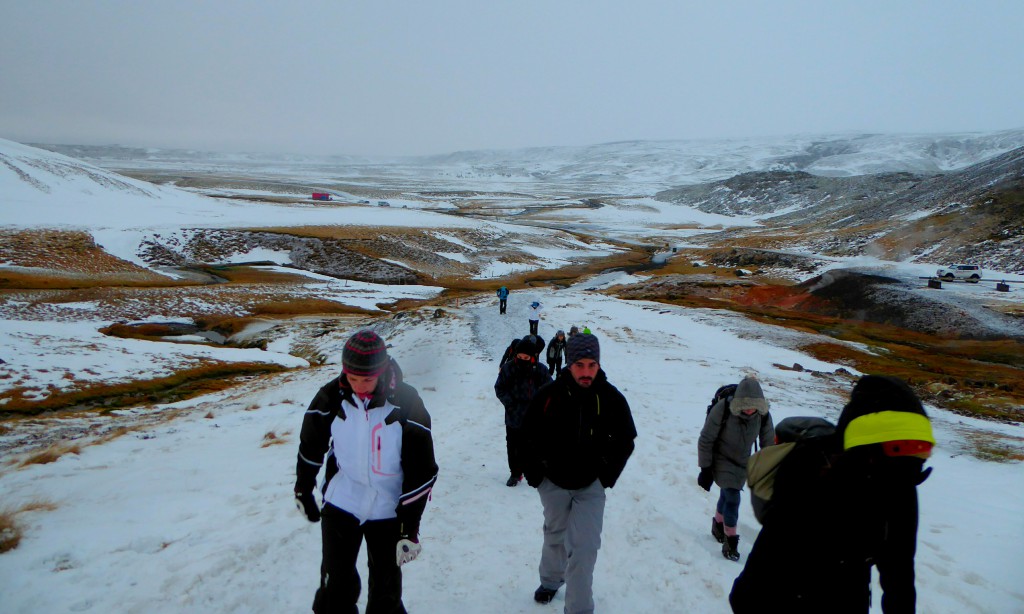 Bathing in a snowy landscape, Iceland in wintertime - Safe and Healthy ...