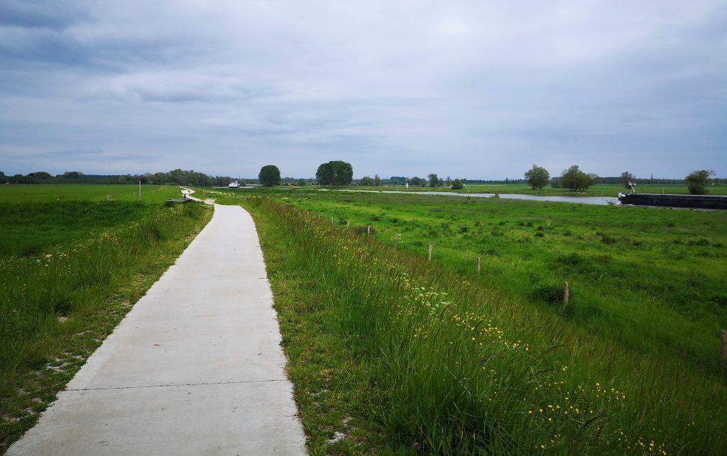 Hiking along the river IJssel - The Netherlands