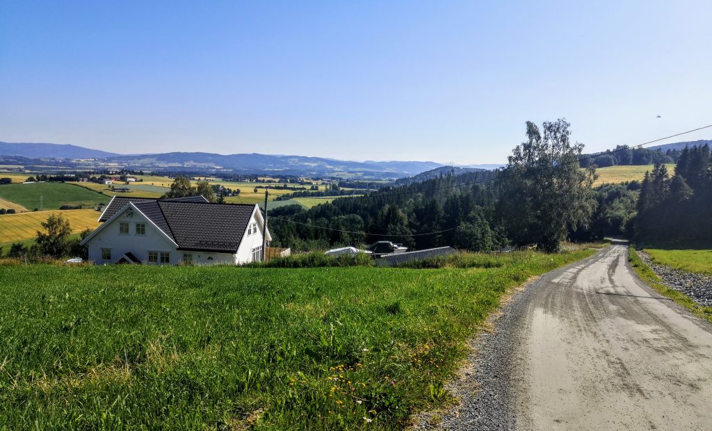 Geweldige uitizchten op de lange afstandswandeling in Noorwegen