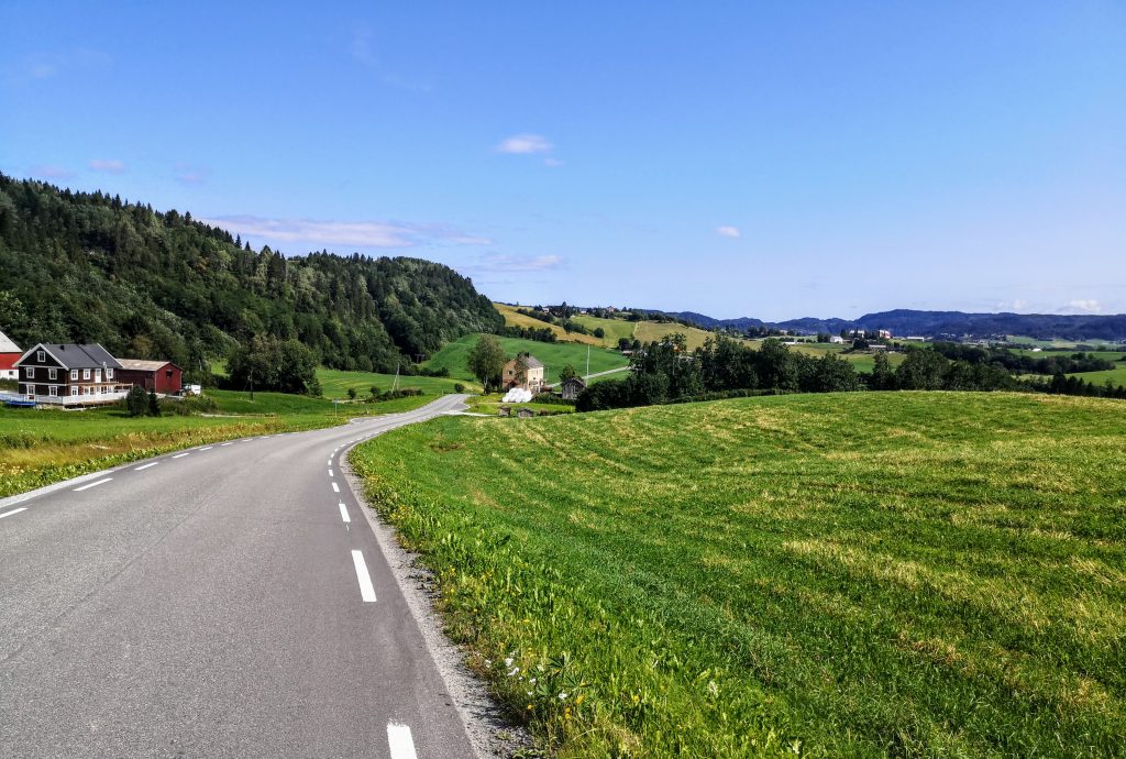 Wandelen op de Pelgrimsroute St Olavsleden in Noorwegen