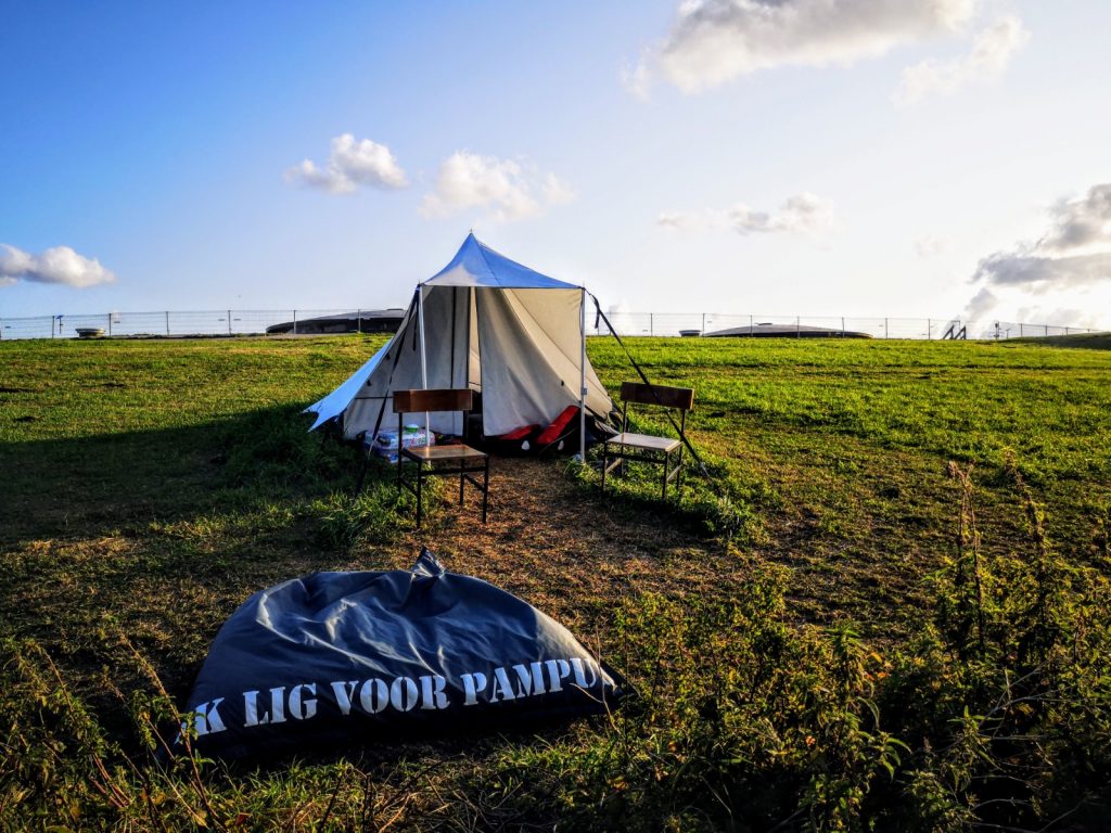 Kamperen op een onbewoond Eiland Pampus