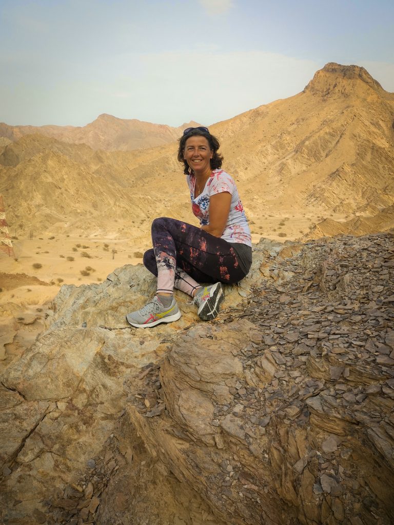 Maanlandschap onderweg naar Sur vanuit Muscat