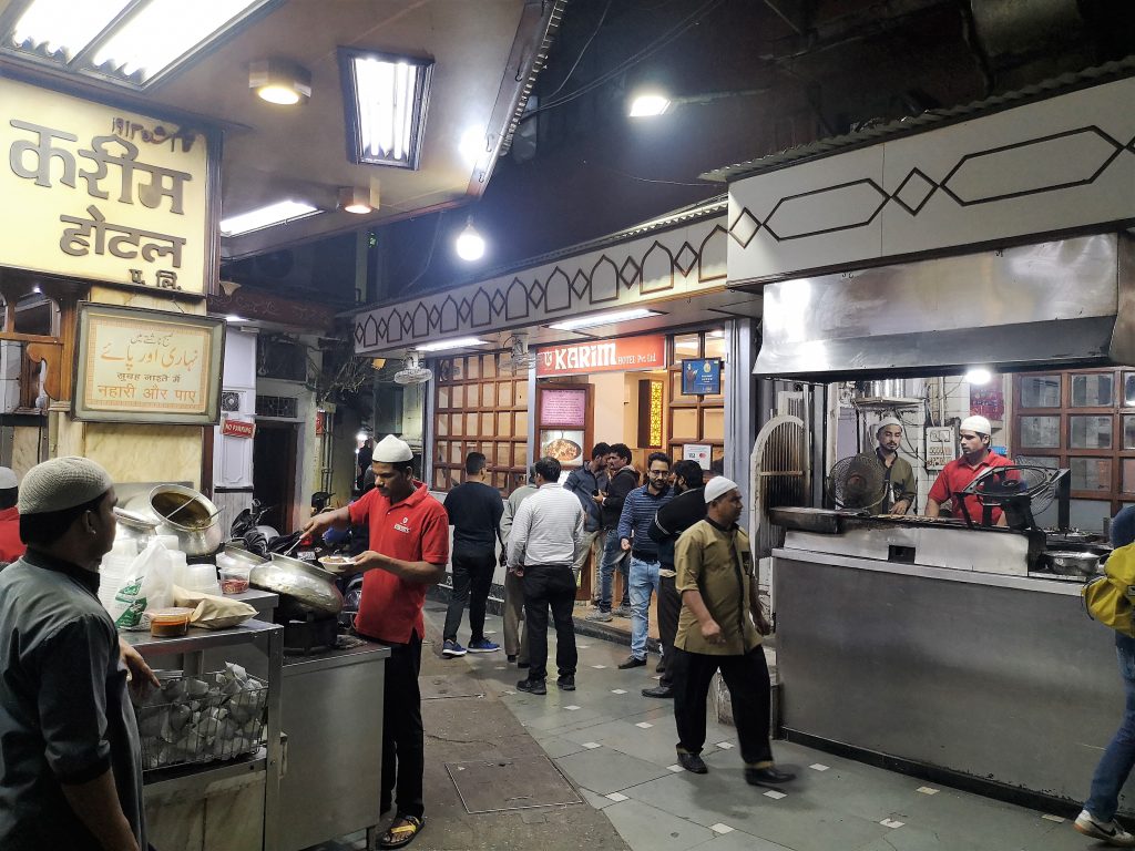 Eten op straat - Food Walk Oud Delhi, India 
