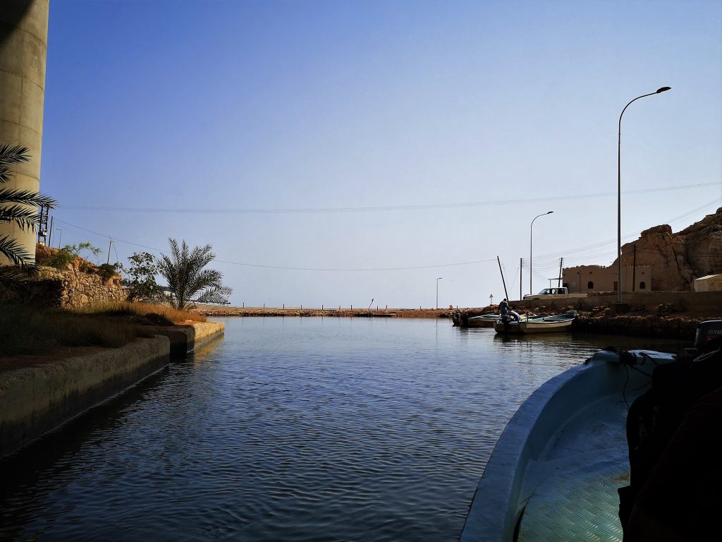 Op weg naar de Wadi Shab - Oman