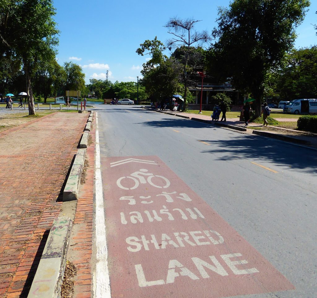 Fietsen tussen de tempels van Ayutthaya - Thailand