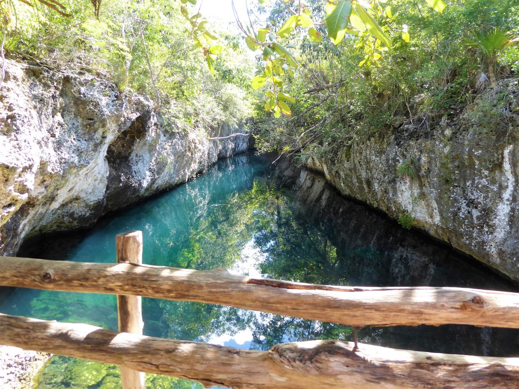 Sendero Enigma de las Rocas - Playa Larga, Cuba