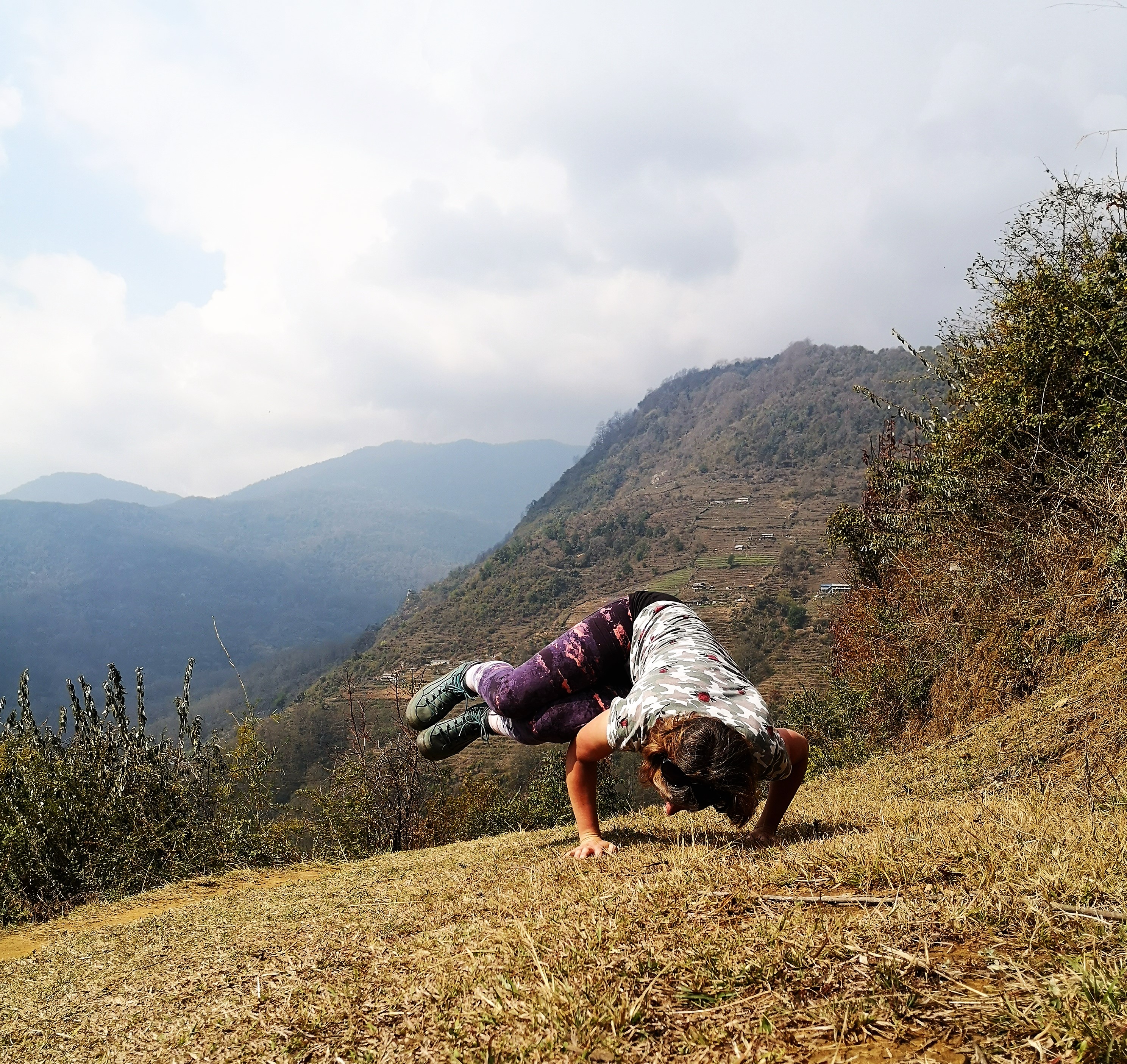 Kraanvogel pose in Nepal