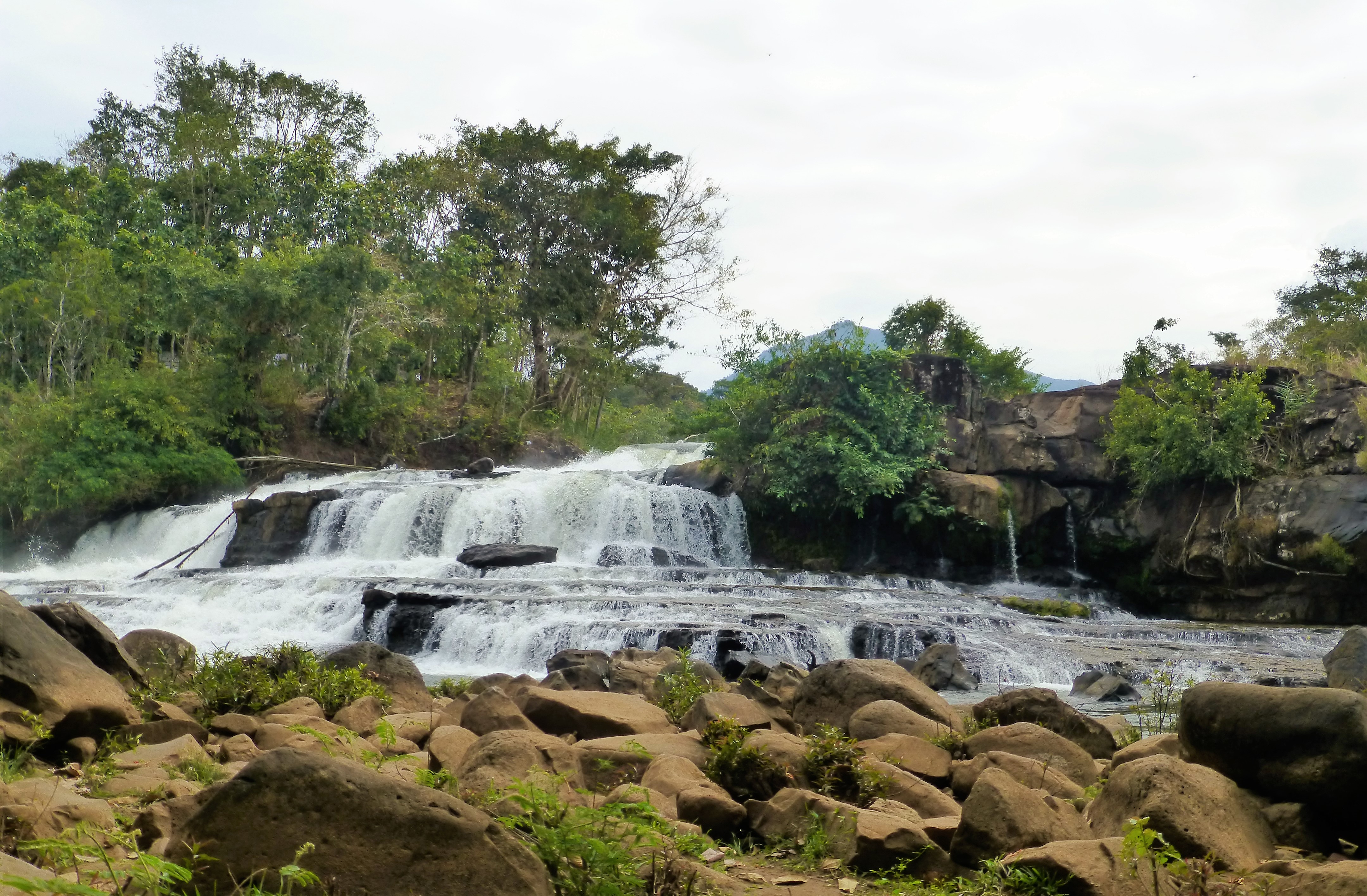 What to do near Pakse - Bolaven Plateau - Tad Lo Waterval