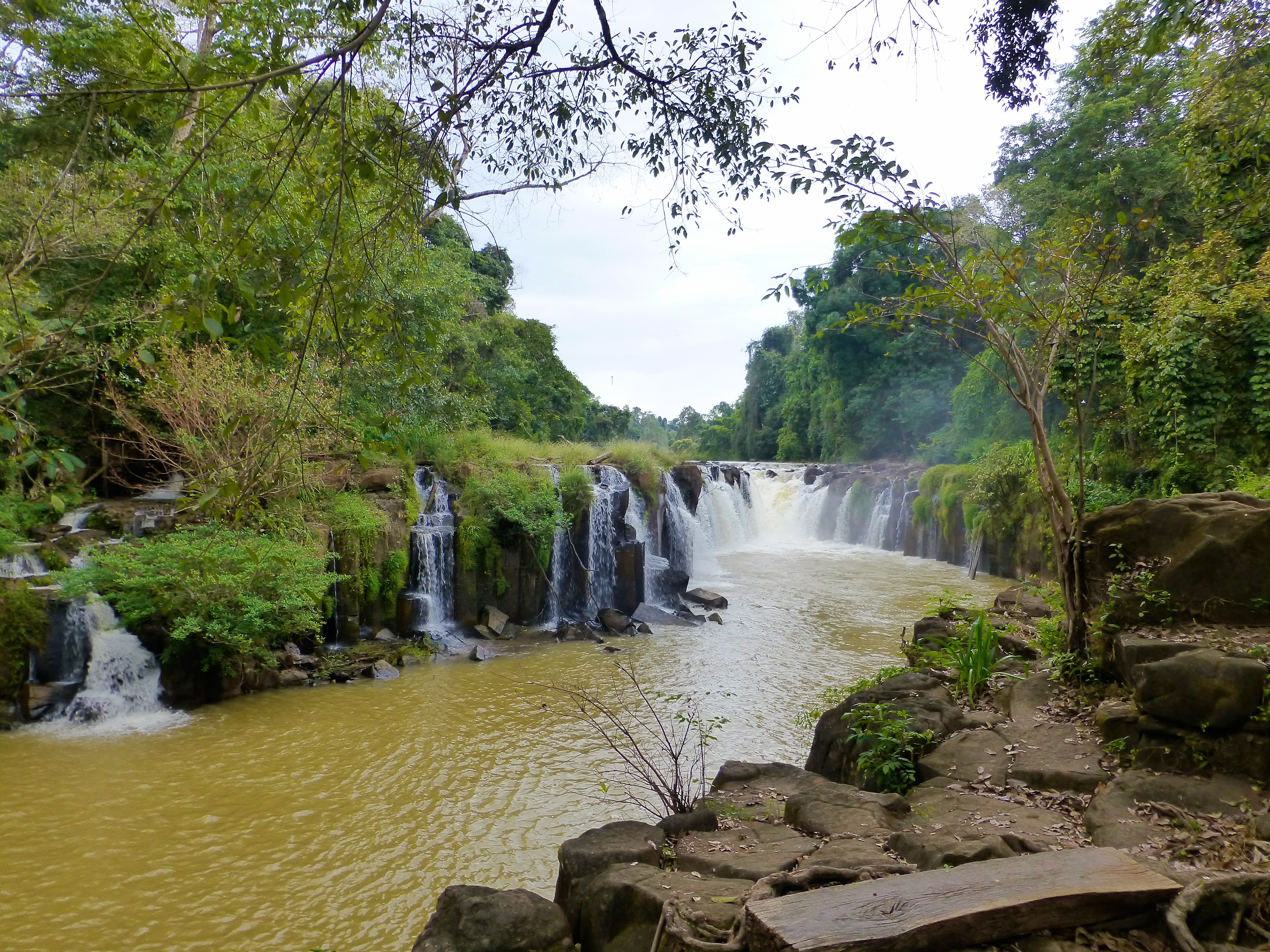 What to do near Pakse - Bolaven Plateau - Pha Suam Waterval