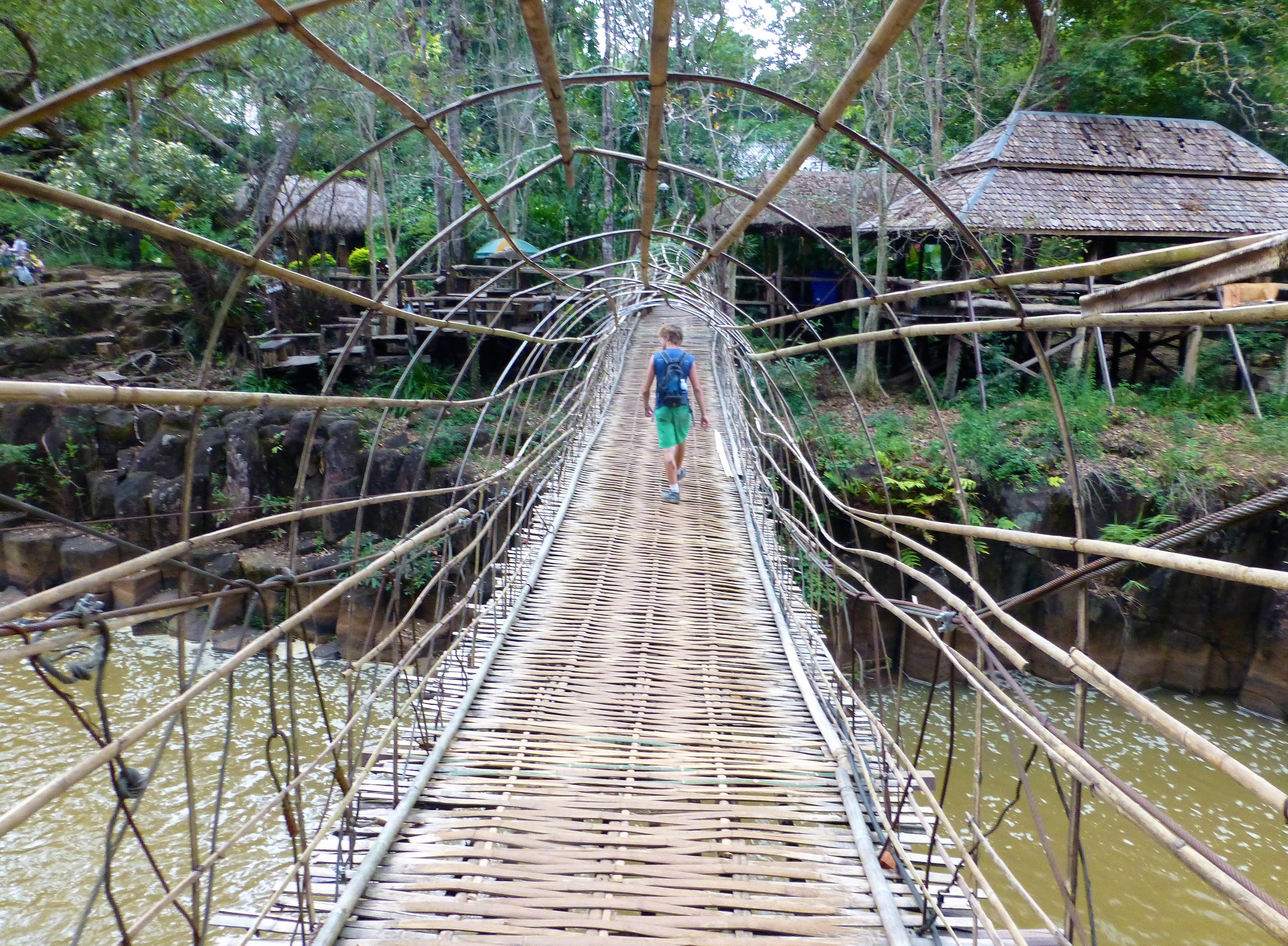 What to do near Pakse - Bolaven Plateau - Pha Suam Waterval