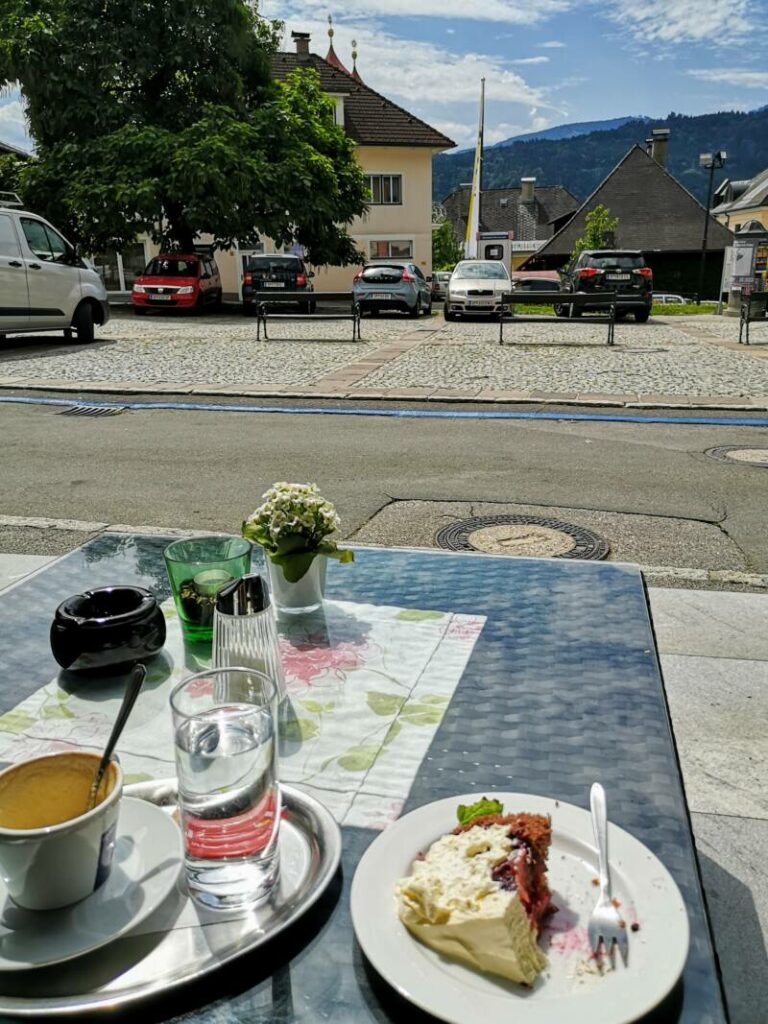 Rathauscafe Millstätt - Kaffee mit torte