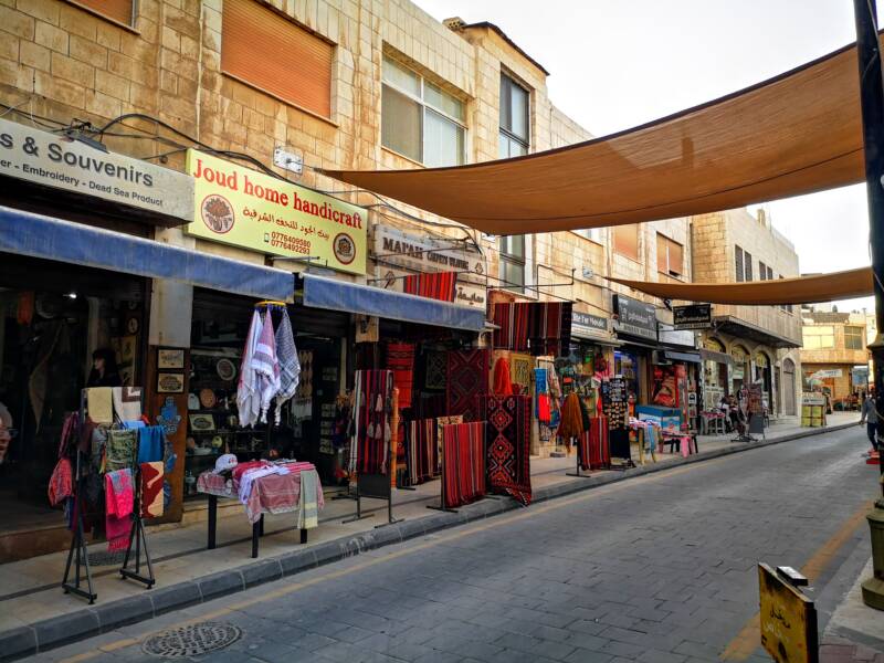 Travelling alone as a woman in Muslim culture - Solo Travel