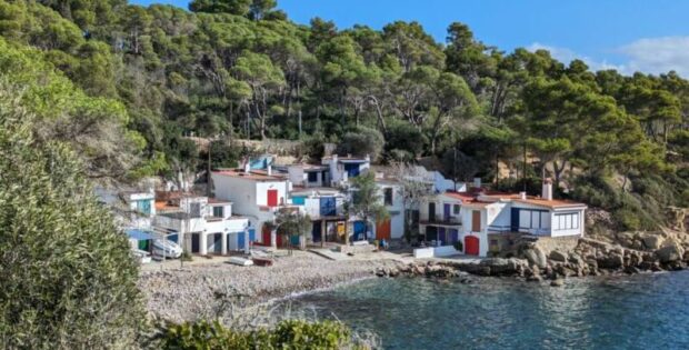 Hiking on the Costa Brava coast