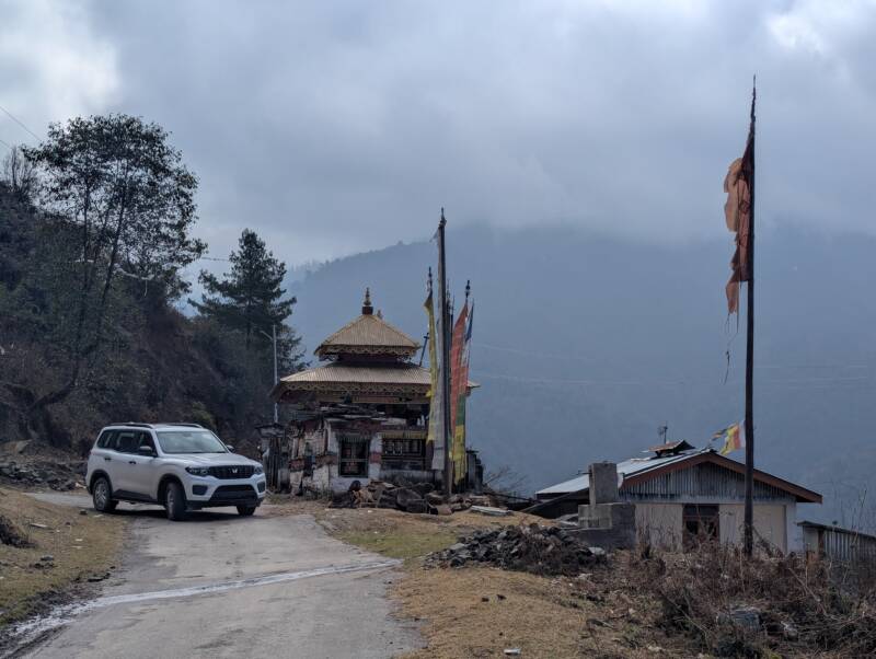 Traditional Crafts in the Himalayas: Discovering Ancient Techniques in Mukto Village (2025)