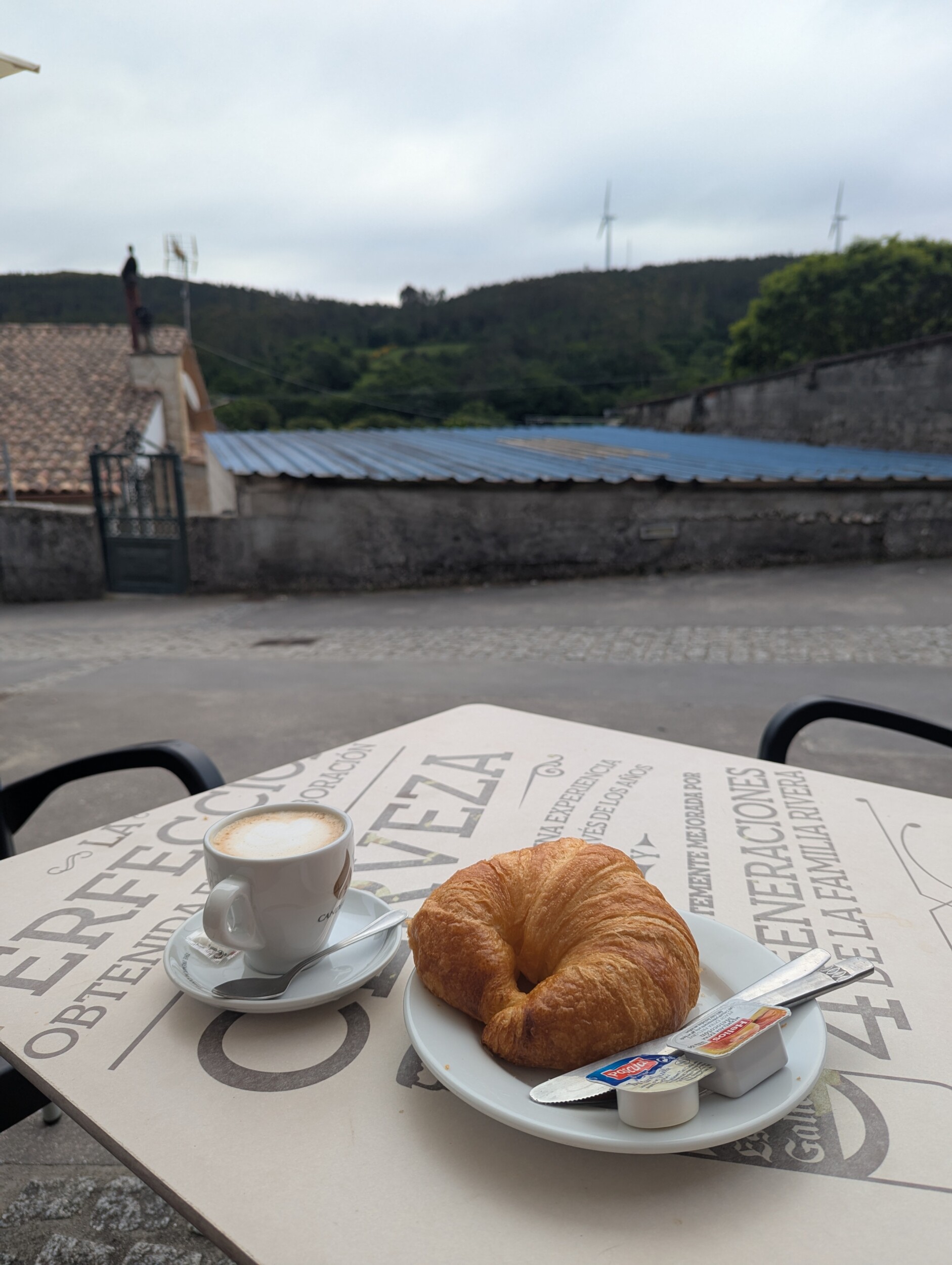 Ontbijt op de Camino Finisterre