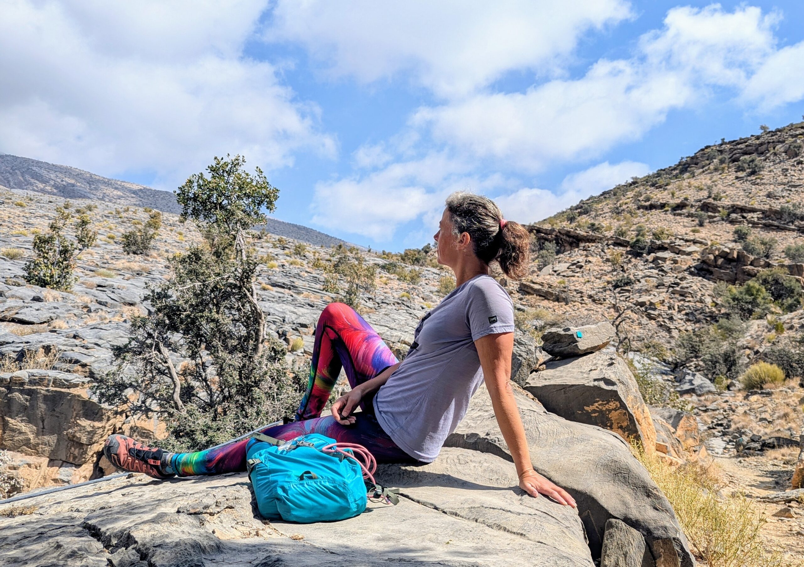 solo female travel Oman | traveling to Oman as a woman | what to wear in Oman woman | Oman solo travel tips | is Oman safe for women