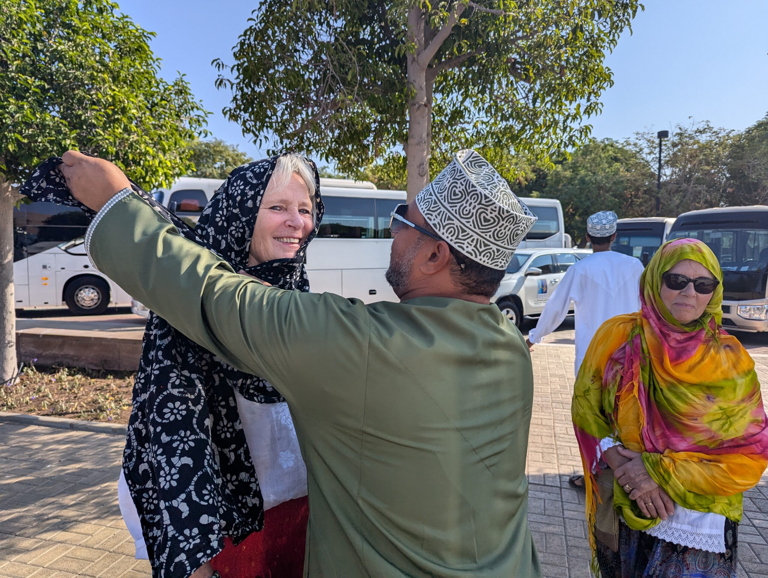 What to Wear to a Mosque and Temple as a Woman